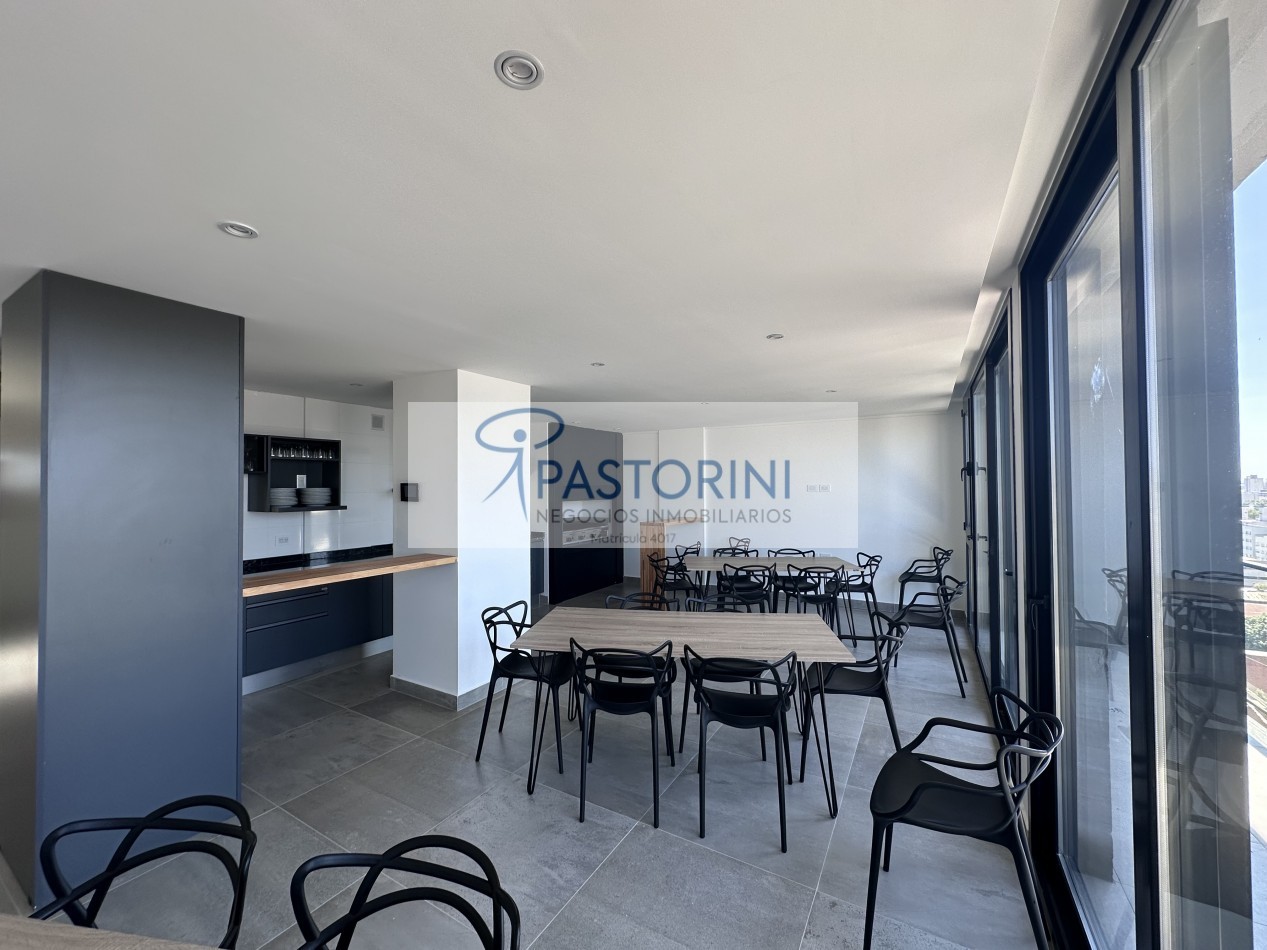 Moderno Departamento en Duplex en Plaza Mitre con COCH y baulera
