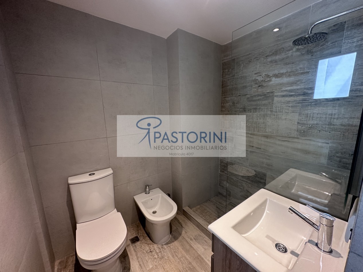 Moderno Departamento en Duplex en Plaza Mitre con COCH y baulera