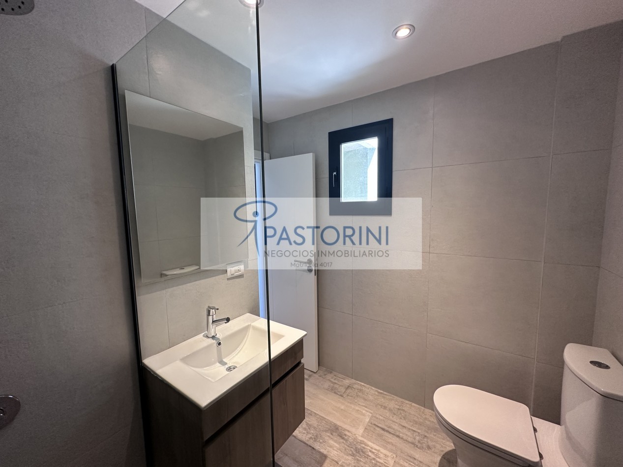 Moderno Departamento en Duplex en Plaza Mitre con COCH y baulera