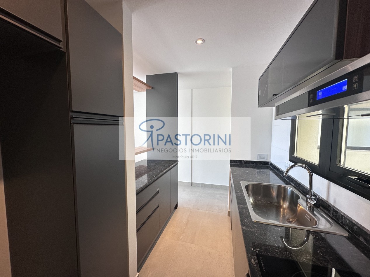 Moderno Departamento en Duplex en Plaza Mitre con COCH y baulera
