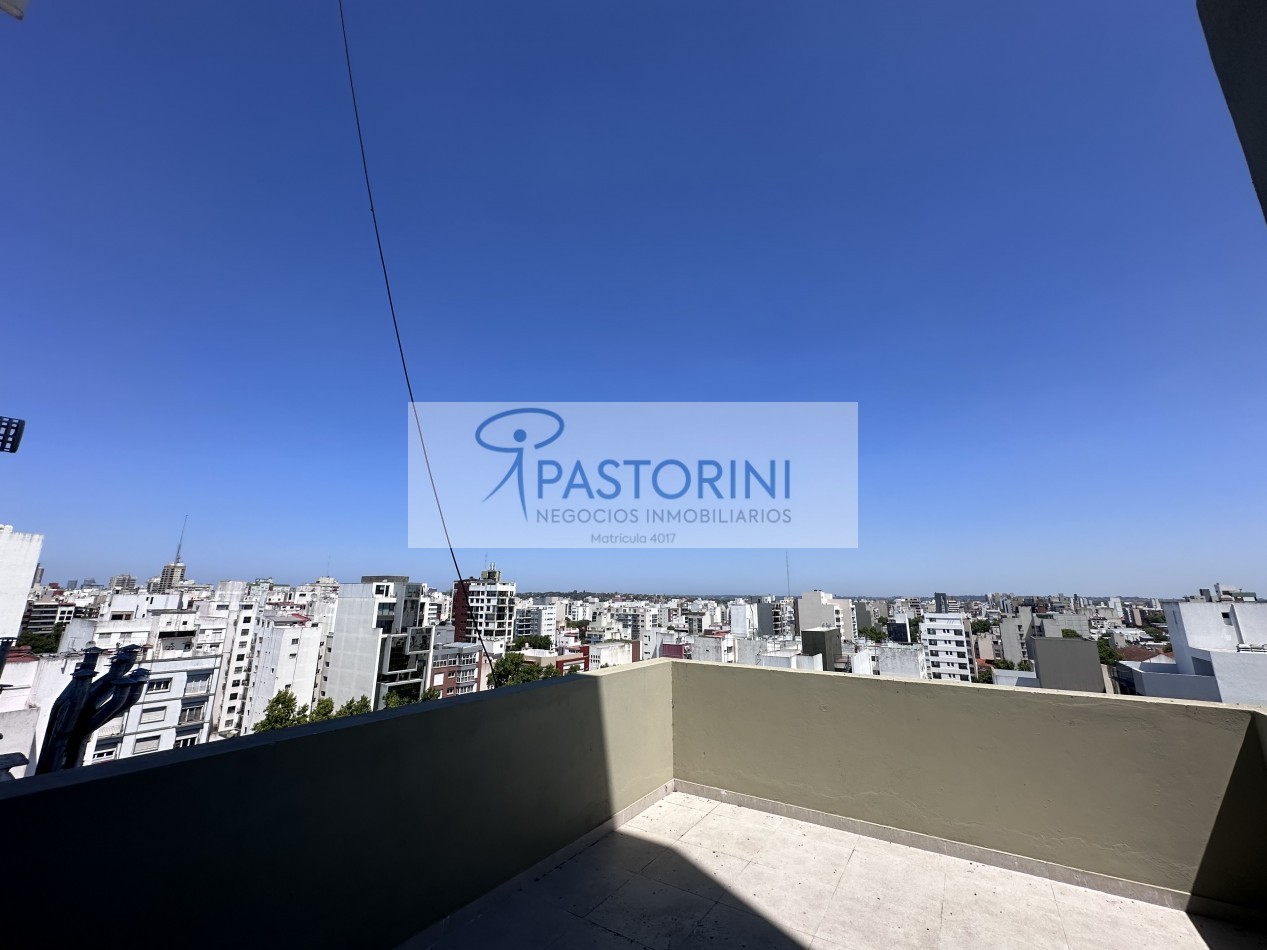 Moderno Departamento en Duplex en Plaza Mitre con COCH y baulera