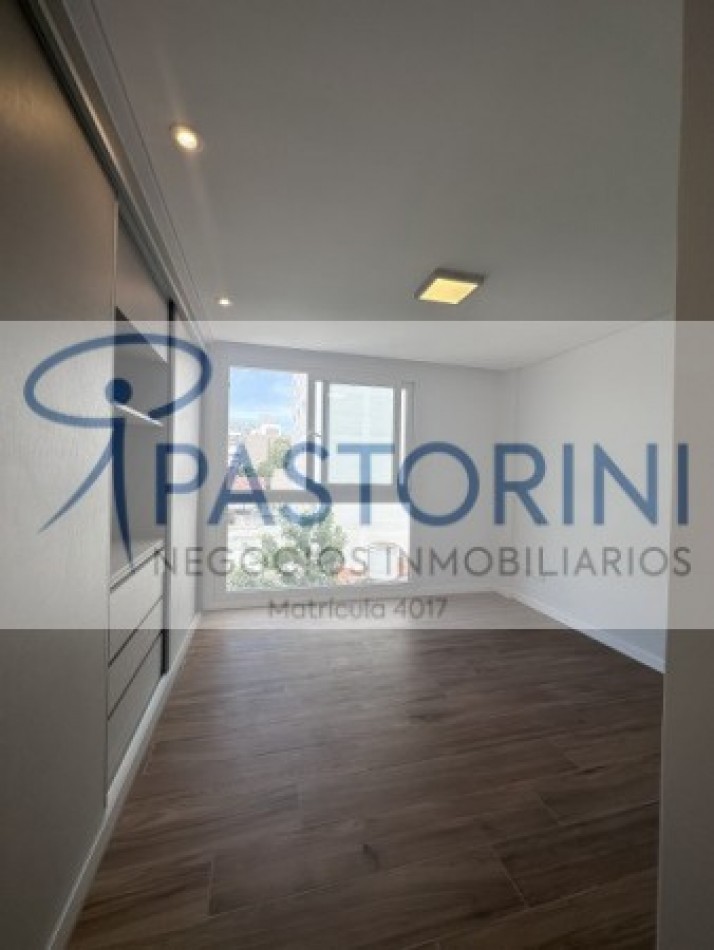 SEMIPISO a ESTRENAR de 2amb en Plaza Mitre con COCHERA